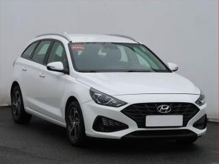 Hyundai i30 Comfort 1.6 CRDi, �R,1.maj