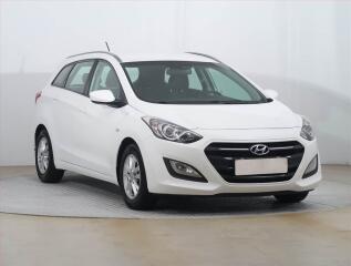 Hyundai i30 Trikolor 1.6 MPI, �R,1.maj