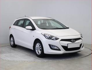 Hyundai i30 Trikolor 1.4 CVVT, Serv.kniha