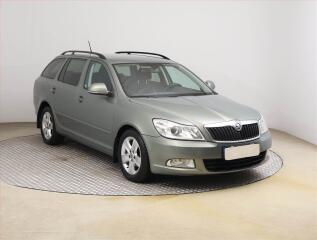 �koda Octavia Ambiente 1.6 TDI, Tempomat