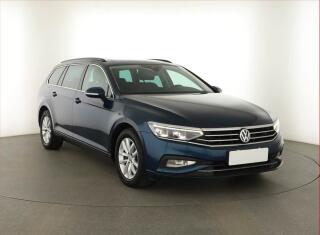 Volkswagen Passat 1.5 TSI, K��e, Navi, Tempomat