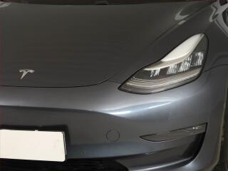 Tesla Model 3 (2020) Long Range 4WD 78kWh, SoH 88% - náhled 19