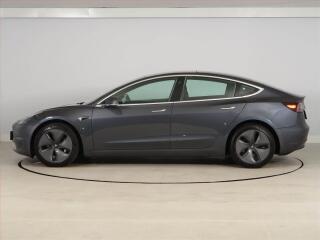 Tesla Model 3 (2020) Long Range 4WD 78kWh, SoH 88% - náhled 3