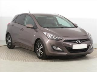 Hyundai i30 Comfort 1.6 CRDi, Serv.kniha