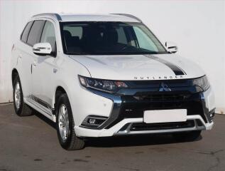 Mitsubishi Outlander 2.4 PHEV, PHEV,4X4,AUTOMAT