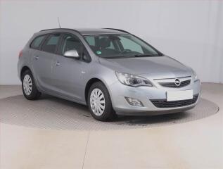 Opel Astra 1.4 T, Serv.kniha, Xenony