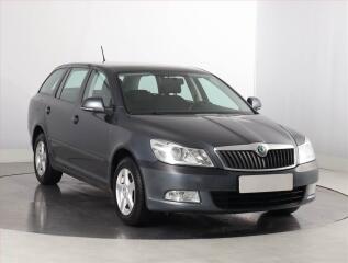 �koda Octavia 1.6 TDI, Serv.kniha, Tempomat