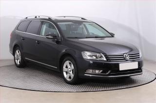 Volkswagen Passat Highline 2.0 TDI, Serv.kniha