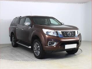 Nissan Navara 2.3 dCi, 4X4, �R,1.maj