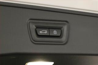 BMW Řada 3 (2008) 320 d, Xenony, Tempomat - náhled 14