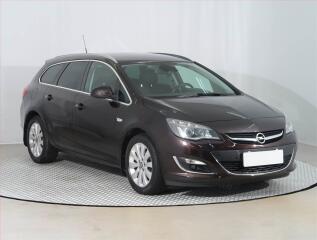Opel Astra 1.6 CDTI, Xenony, Tempomat