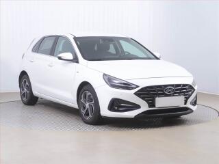 Hyundai i30 1.5 T-GDI MHEV, �R,1.maj