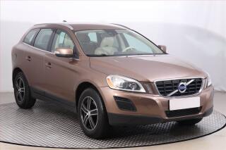 Volvo XC60 D5, 4X4, Xenony, Tempomat