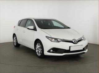 Toyota Auris 1.2 Ti, Serv.kniha, Tempomat