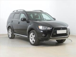 Mitsubishi Outlander 2.4 MIVEC, 4X4, 7�m�st