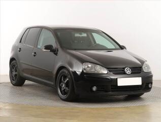 Volkswagen Golf 2.0 TDI, po STK, slu�n� stav