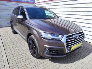 Audi Q7 3.0TDi 4x4,Sline,7 m�st,Ta�n�