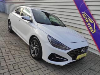 Hyundai i30 1.5T-GDi mHev,48V,AT,Fastback