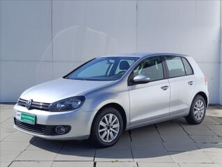 Volkswagen Golf 1.6 TDi Klimatizace Tempomat