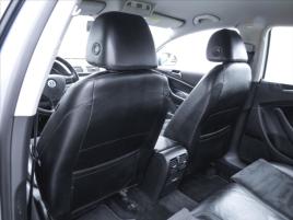 Volkswagen Passat 2,0 TDi 4x4 Kůže,Tempomat - náhled 21