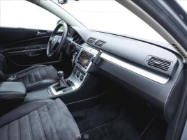 Volkswagen Passat 2,0 TDi 4x4 Kůže,Tempomat - náhled 19