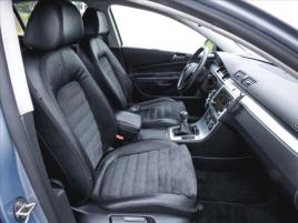 Volkswagen Passat 2,0 TDi 4x4 Kůže,Tempomat - náhled 18