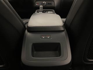Volvo XC90 B5 AWD R-DESIGN AUT 7míst - náhled 30