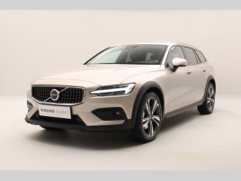 Volvo V60 CC B4 AWD PLUS AUT CZ 1.maj