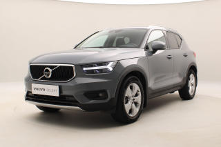 Volvo XC40 B4 AWD MOMENTUM REZERVACE 