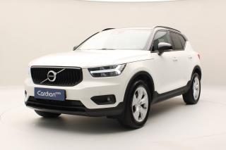 Volvo XC40 T2 MOMENTUM REZERVACE