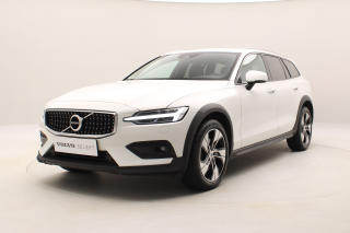 Volvo V60 CC B4 AWD MOMENTUM AUT 1.maj.