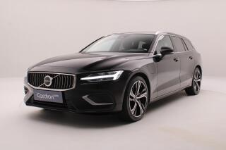Volvo V60 T6 AWD RECHARGE CORE REZERVACE