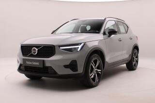 Volvo XC40 B3 DARK PLUS AUT REZERVACE