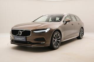 Volvo V90 D4 MOMENTUM AUT REZERVACE