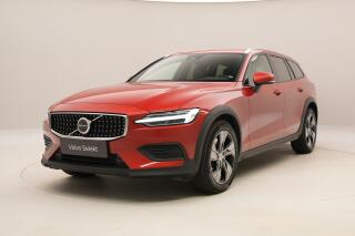Volvo V60 CC B5 AWD PLUS AUT REZERVACE