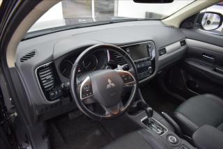Mitsubishi Outlander 2,2 Di-D, 4x4,INTENSE+,kamera - náhled 10