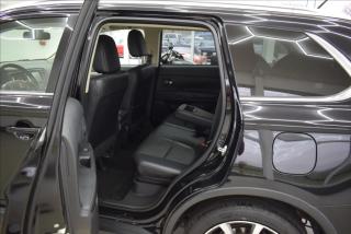 Mitsubishi Outlander 2,2 Di-D, 4x4,INTENSE+,kamera - náhled 12