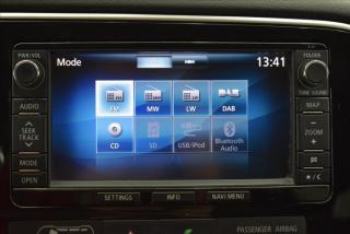 Mitsubishi Outlander 2,2 Di-D, 4x4,INTENSE+,kamera - náhled 17