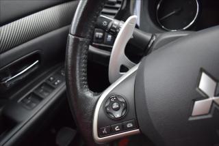 Mitsubishi Outlander 2,2 Di-D, 4x4,INTENSE+,kamera - náhled 24