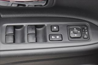 Mitsubishi Outlander 2,2 Di-D, 4x4,INTENSE+,kamera - náhled 27