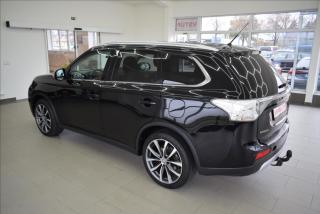 Mitsubishi Outlander 2,2 Di-D, 4x4,INTENSE+,kamera - náhled 7