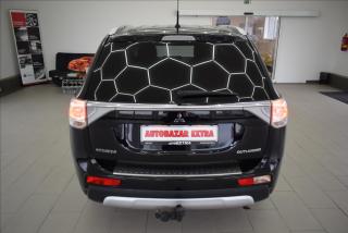 Mitsubishi Outlander 2,2 Di-D, 4x4,INTENSE+,kamera - náhled 8