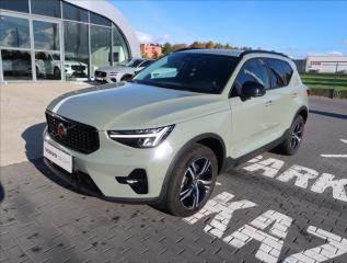 Volvo XC40 2.0 B4 Plus AWD AUT