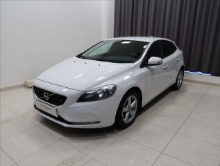 Volvo V40 1.6 D2 V�H�EV SEDADEL 2x ALU