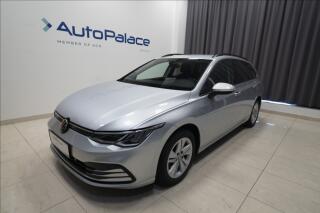 Volkswagen Golf 1.5 eTSI DSG KAMERA V�H�EV �R