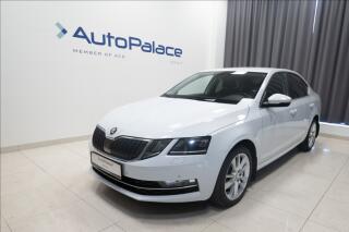 �koda Octavia 2.0 TDI NAVI KEYLESS V�H�EV �R