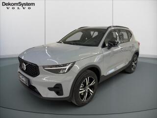 Volvo XC40 2.0 B3 FWD Plus Dark 7405