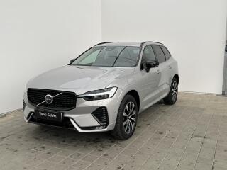 Volvo XC60 2.0 B4 4x4 PLUS  Black