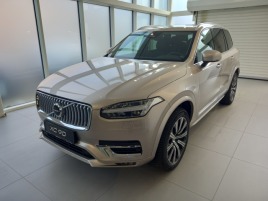 Volvo XC90 B5 AWD PLUS BRIGHT