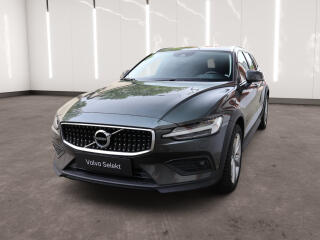 Volvo V60 Cross Country,  rezervace